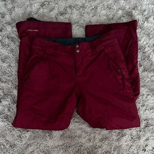 Women’s Columbia Omni-TechSnow Pants Size Medium.